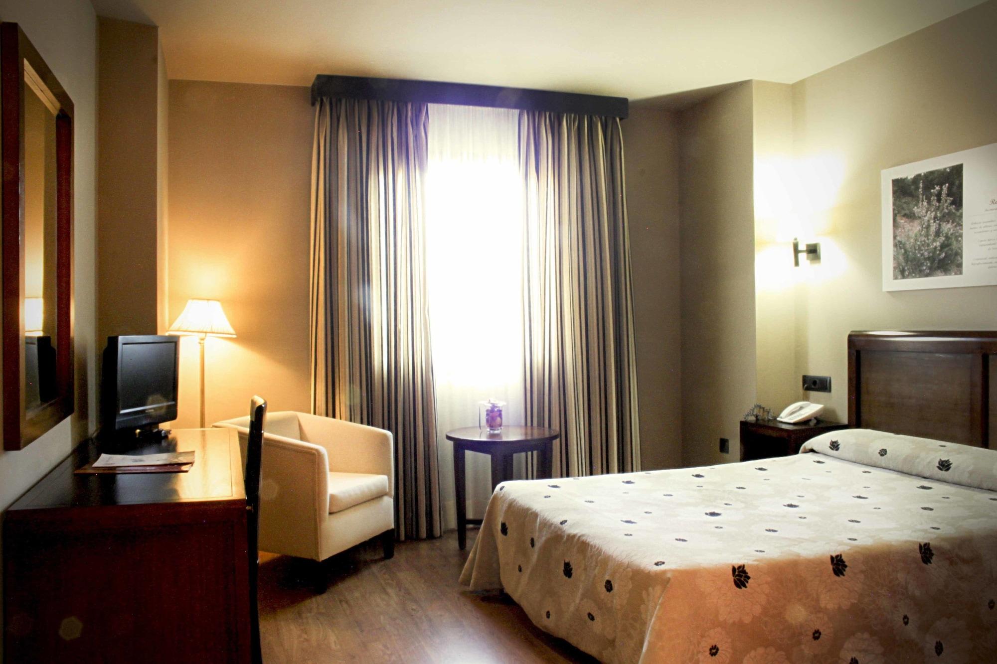 Hotel Zerbinetta Дилар Экстерьер фото