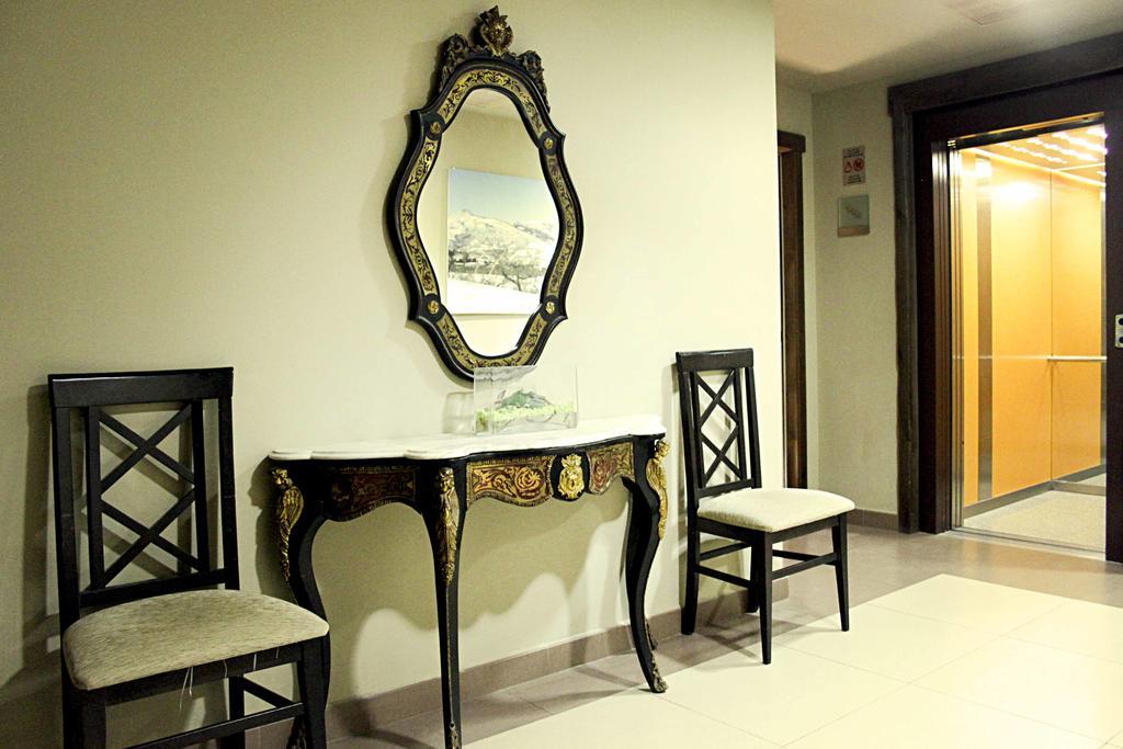 Hotel Zerbinetta Дилар Экстерьер фото